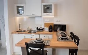 Super Stylish Apartments In Syntagma Square!